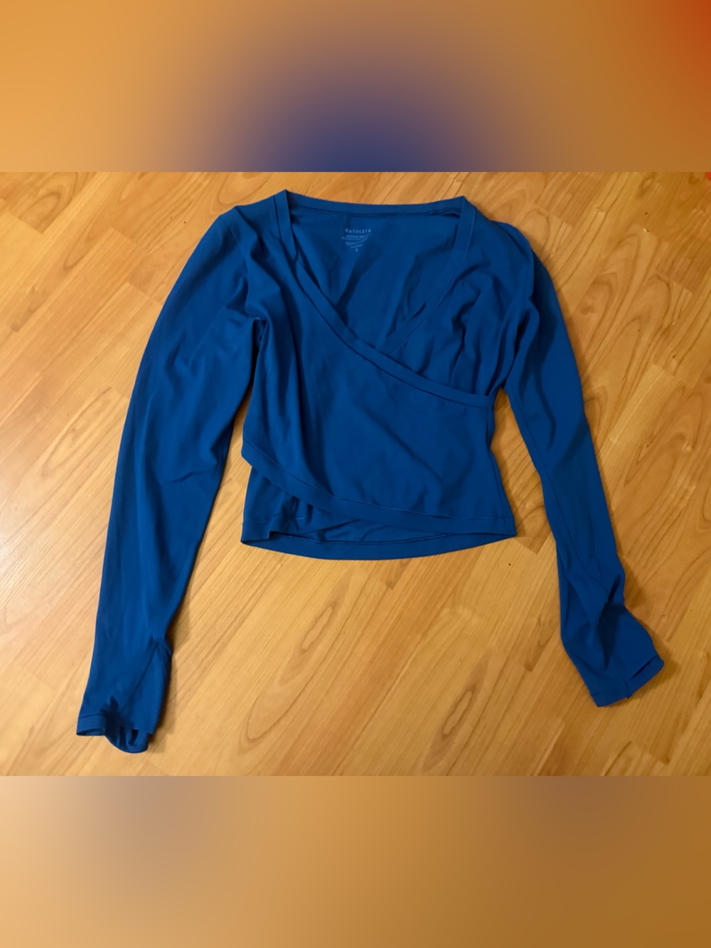 Athleta Transcend Wrap Top Long Sleeve V Neck Cropped Blue Size L EUC